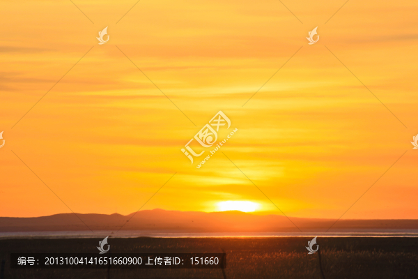 內(nèi)蒙達(dá)理湖黃昏