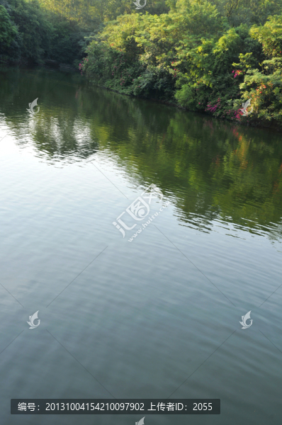 蓮花山,湖光山色
