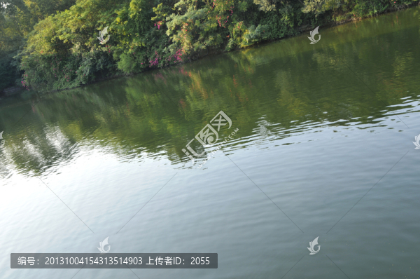 蓮花山,湖光山色