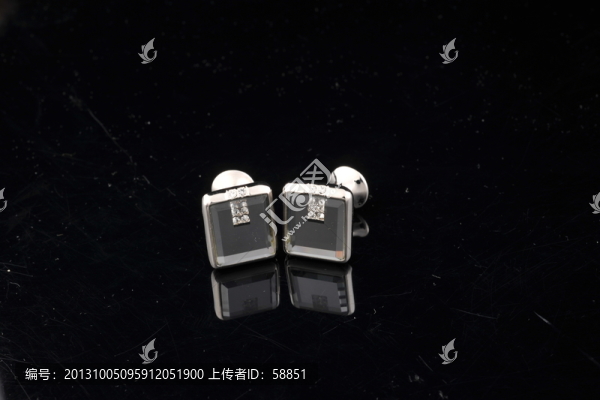 個(gè)性袖扣
