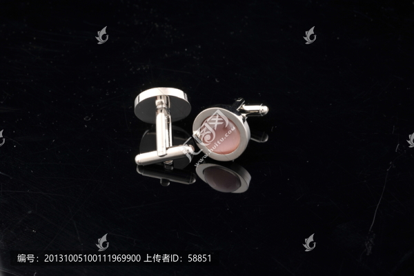 個(gè)性袖扣
