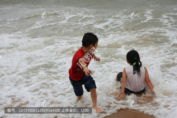 兒童戲水
