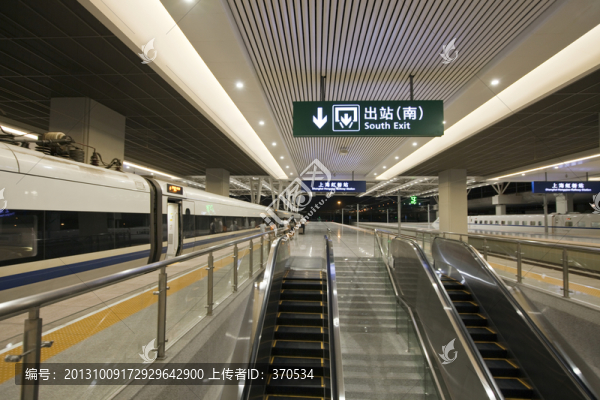 動(dòng)車組,虹橋火車站,交通樞紐
