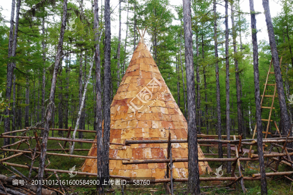 鄂溫克族獵人撮羅子住房