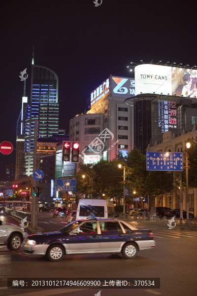 上海淮海路夜景,商業(yè)街,道路