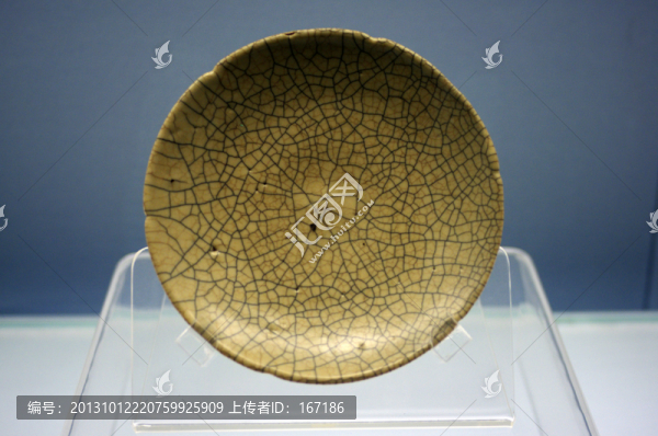 哥窯葵口盤