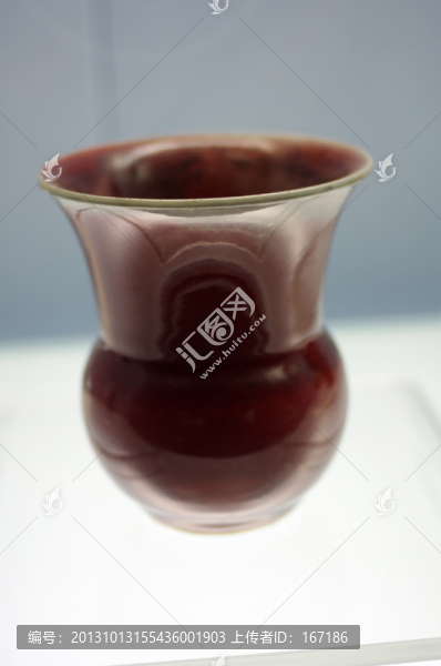 景德鎮(zhèn)窯郎窯紅釉尊