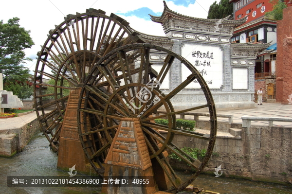 麗江古城水車