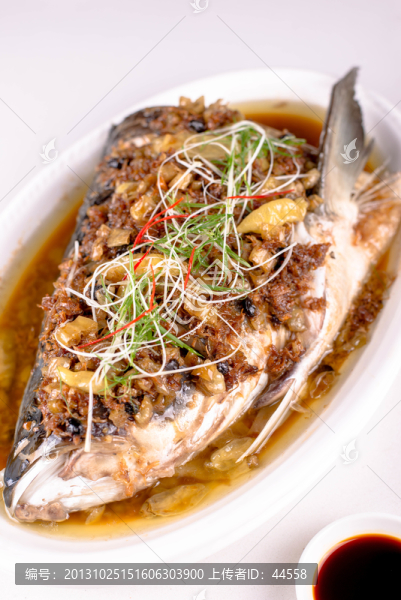 剁椒魚頭