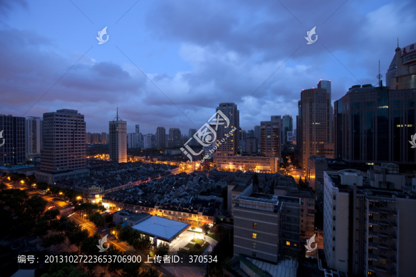 上海早晨