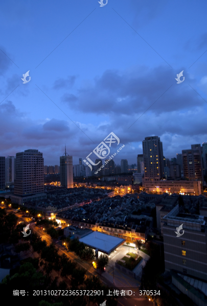 上海早晨