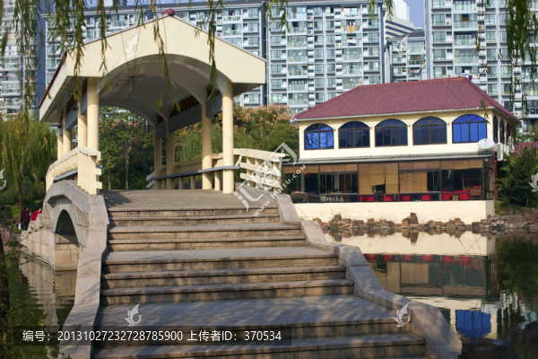 曲陽(yáng)公園,園林,休閑場(chǎng)所,拱橋