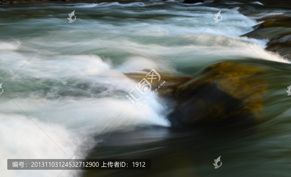 溪流