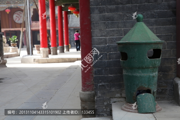 垃圾箱