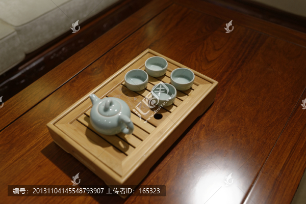 客廳桌椅