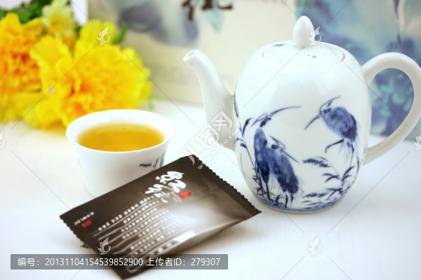 雪菊茶飲茶具靜物特寫