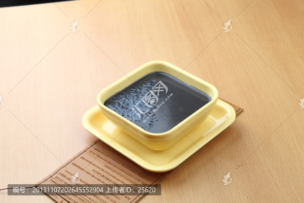 黑芝麻糊西米露