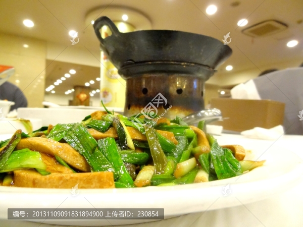 咸肉白干炒大蒜