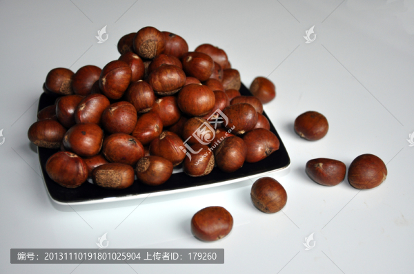 盤子板栗素材