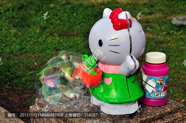 吹泡泡玩具