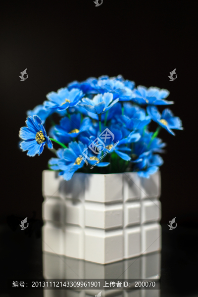藍(lán)色布紋花擺