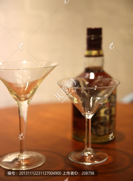 酒杯