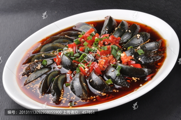 紅油黑變蛋