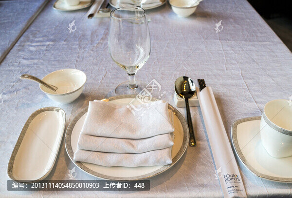 餐具