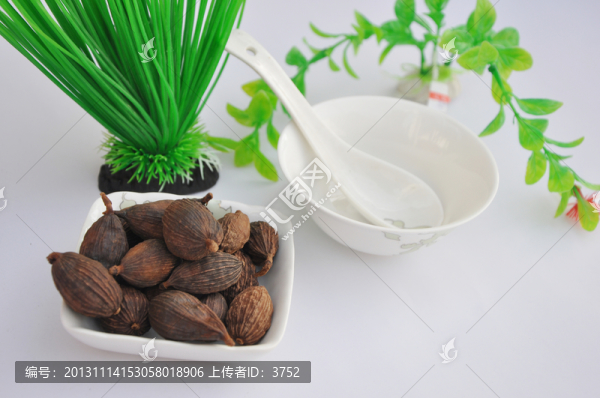 草果