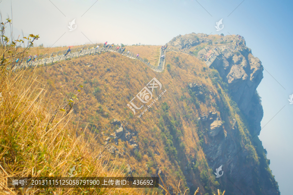 爬山