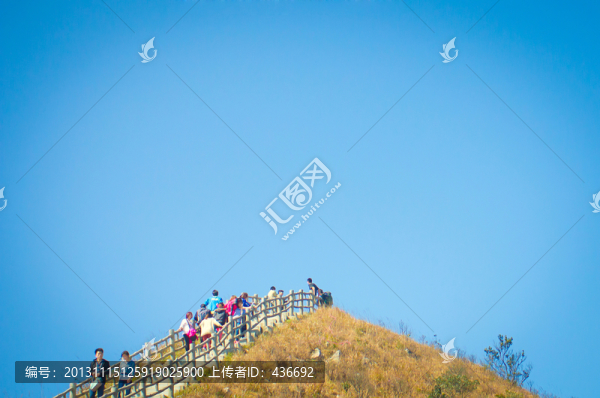 爬山