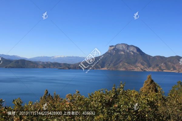 湖泊