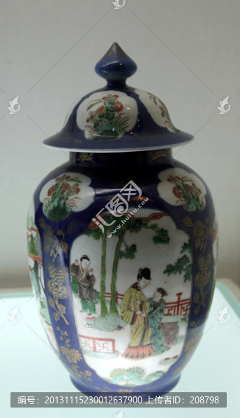 藍(lán)底開(kāi)光人物瓷壇,清康熙
