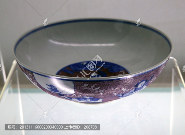 清,宣統(tǒng)款青花八仙紫水碗