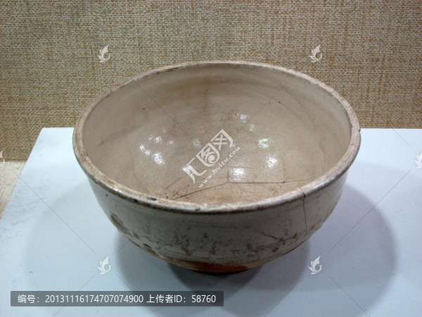 白瓷缽