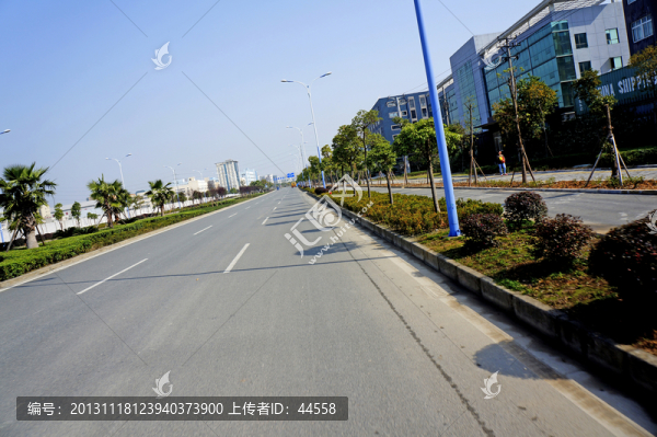 道路