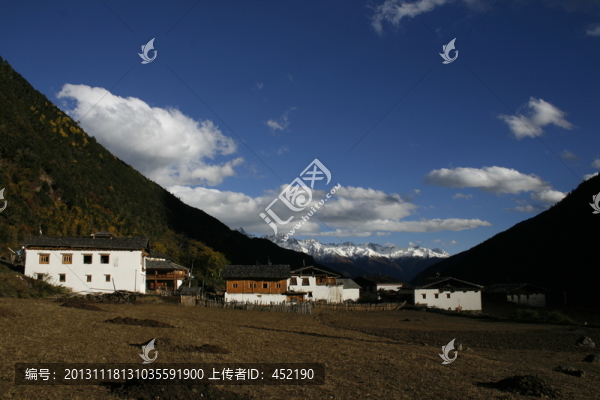 中國最美山村雨崩村