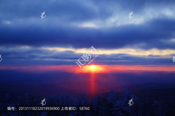 山嶺日落