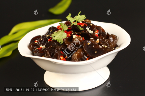 撈汁木耳