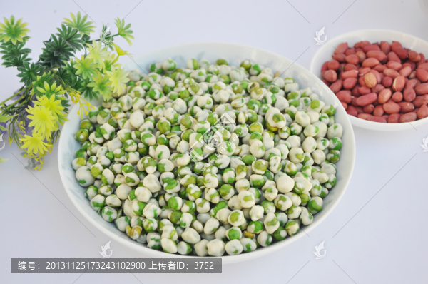 青豆,花生米