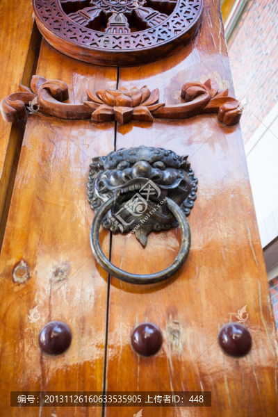 日光巖寺,鋪首門環(huán)
