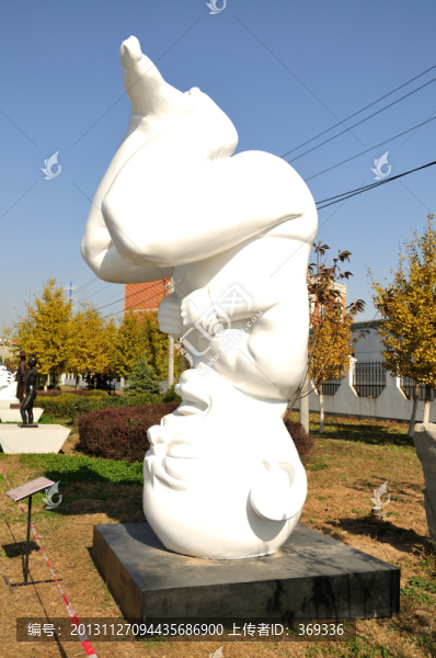 北京宋莊藝術(shù)園區(qū)雕塑