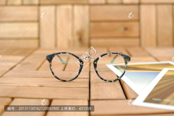 潮流時尚復(fù)古眼鏡