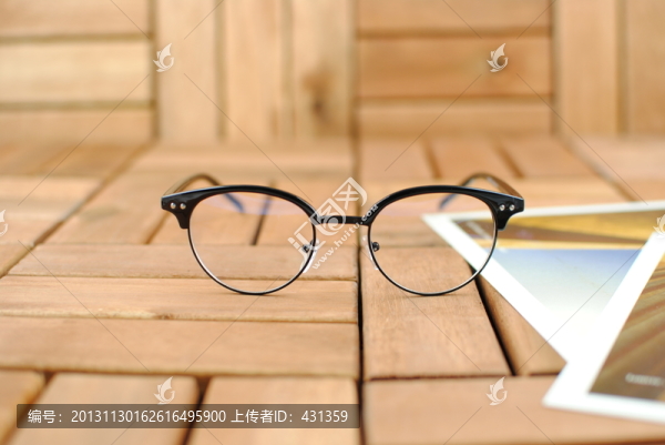 潮流時(shí)尚復(fù)古斯文眉框眼鏡
