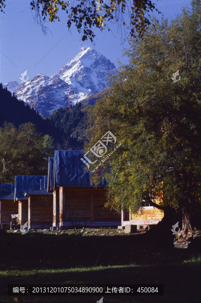 喀班巴依峰,天山風(fēng)光,金秋