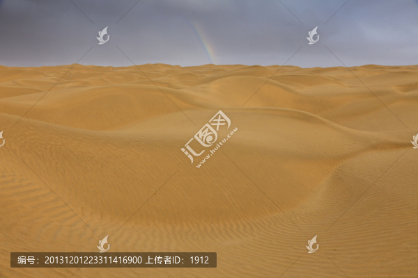 沙漠彩虹