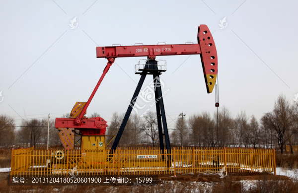 常規(guī)游梁式抽油機