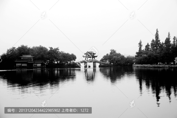 岳湖橋亭