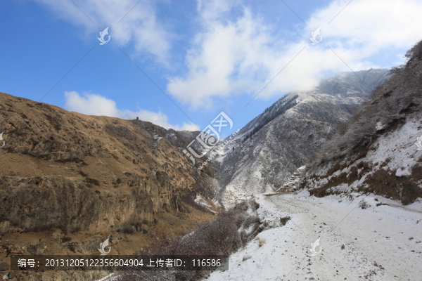 雪山小路