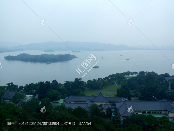 雨中西湖